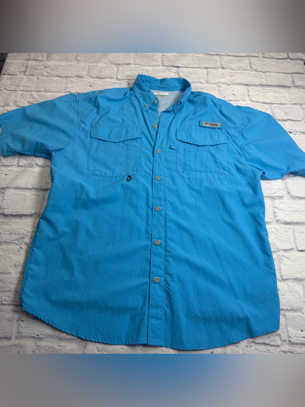 Columbia PFG Men's Short-Sleeve Performance Shirt - Blue. Size Small.